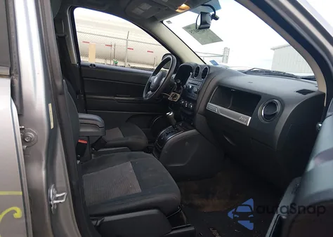 2016 Jeep Compass Sport из США, поврежденный, VIN 1C4NJCBA4GD743273